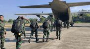Latihan Terjun Statik dan Terjun Bebas Militer Prajurit Brigif Para Raider 3 Kostrad
