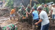 Divif 2 Kostrad Tanggap Penanggulangan Bencana di Wilayah Batu Malang