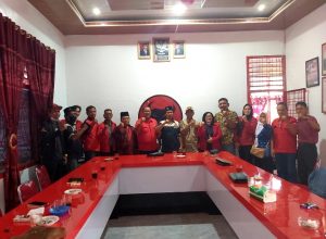 Saat PDPM foto bersama dengan DPC PDIP