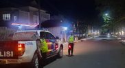 Berikan Pelayanan Kepada Masyarakat Pada Malam Hari, Personil Satlantas Polres Takalar Lakukan Patroli Blue Light