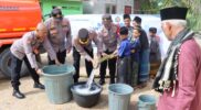 HUT ke 72 Humas Polri, Polres Aceh Timur Bantu Air Bersih di Dayah Baitul Huda