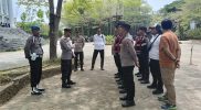 Personil gabungan Polres Gowa dan Polsek Somba Opu amankan jalannya unjuk rasa di Kampus Patria Artha.