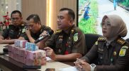 Breaking News  : Penyidik Kejati Sumsel Tetapkan Tiga Tersangka Kasus Gratifikasi Proyek APBD Banyuasin