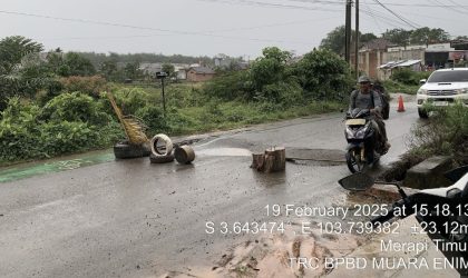 BREAKING NEWS  : Jalan Amblas di Muara Lawai BPBD Lakukan Observasi Kaji Cepat Bencana