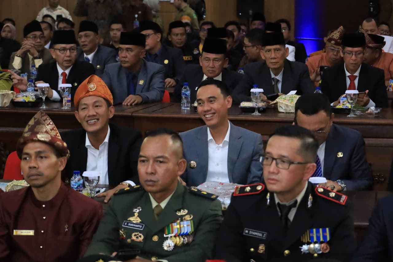 Bupati PALI Asgianto Hadiri Rapat Paripurna Istimewa HUT ke-24 Kota Lubuklinggau. 