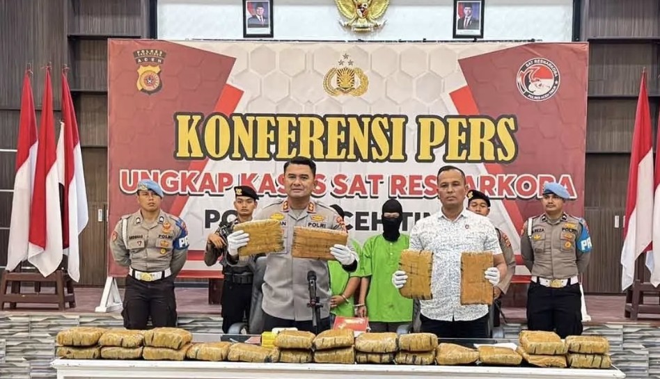 BREAKING NEWS  : Polri Gagalkan Penyelendupan 67 Kilogram Ganja yang akan Diselundupkan ke Sumatera Utara